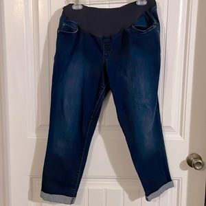 A:glow Full Panel Maternity Capri Jeans